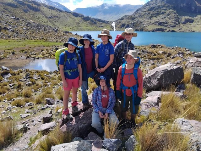 Family Escape in Ausangate Family Escape in Ausangate