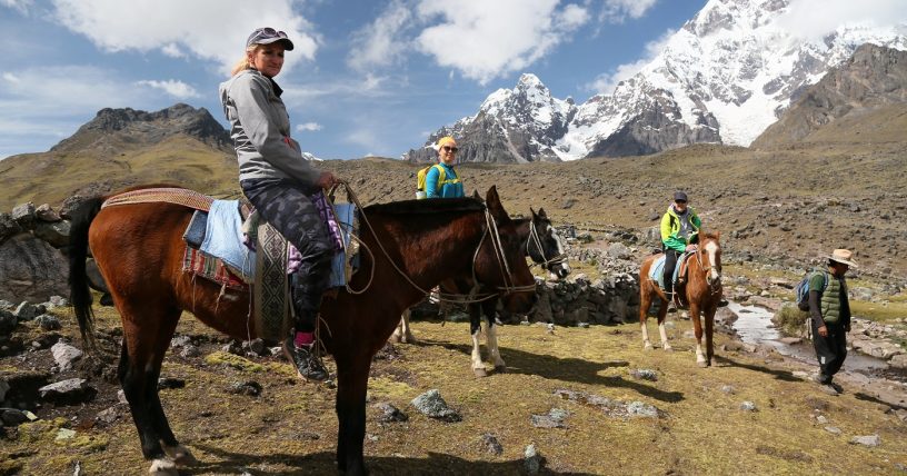Horseback Ride to the 7 Lakes of Ausangate From Lodge